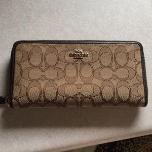 Coach zip wallet